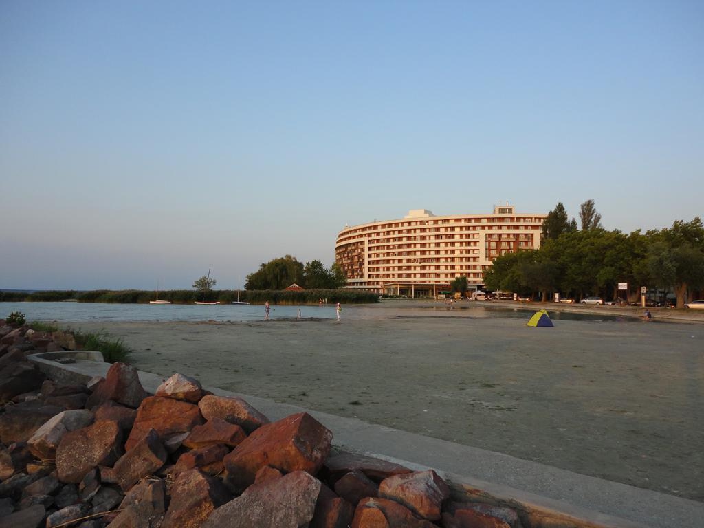 Club218 Relax Family Apartman Siofok Exterior photo