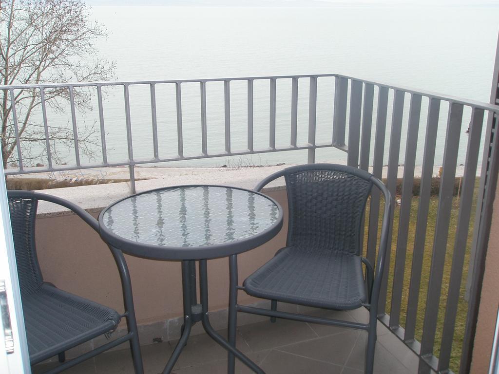 Club218 Relax Family Apartman Siofok Exterior photo